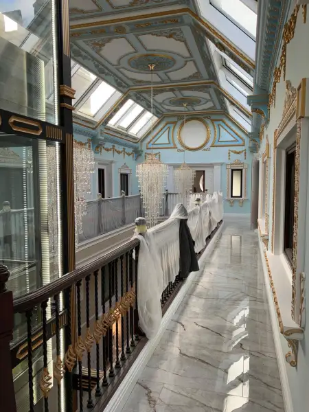 Swipe To View More Images